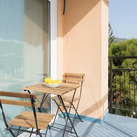דירה Apartamento Antonio Machado בנאלמדנה